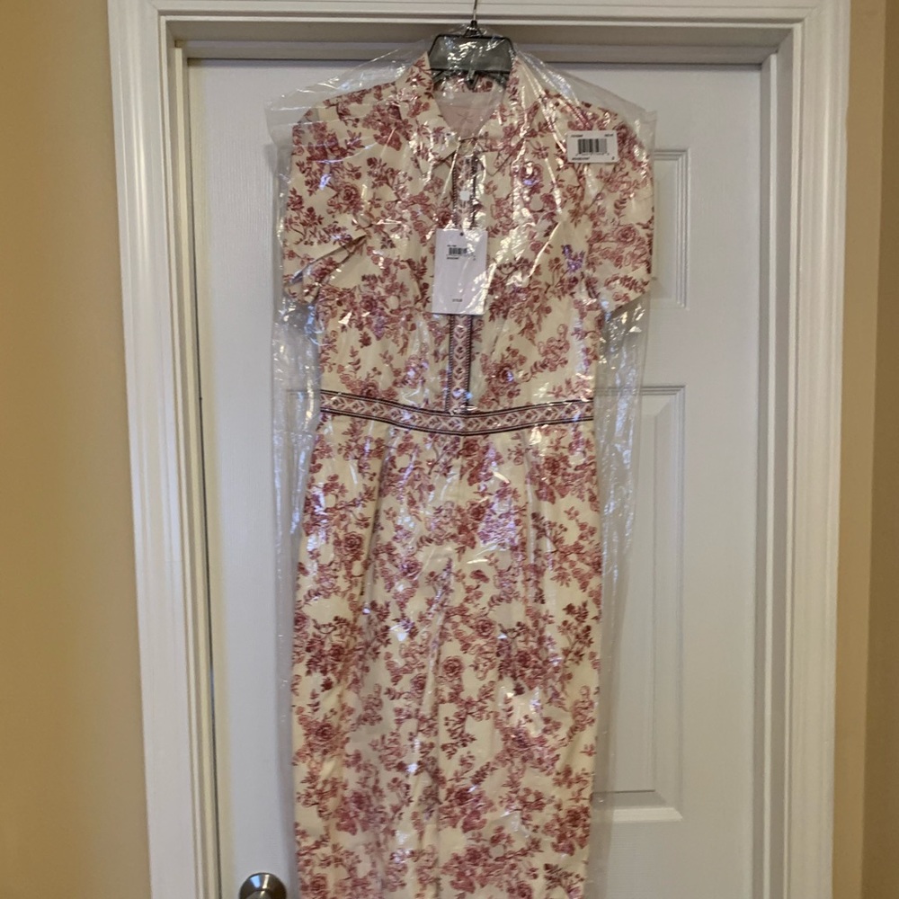 **sold** NWT Gal Meets Glam Darla Jumpsuit